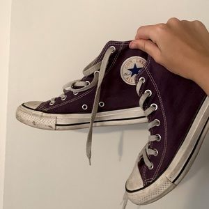 Converse High Tops Purple Mens 6 Woman’s 8 Mid Condition Chucks Allstars